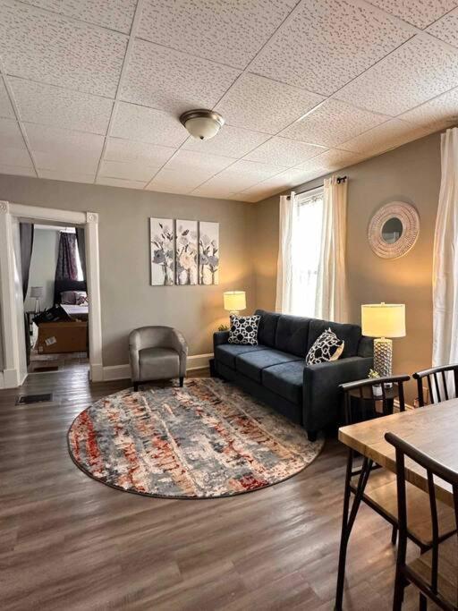 Zen Haven 3- Close To Downtown Indianapolis- Queen Bed Apartment Indianapolis